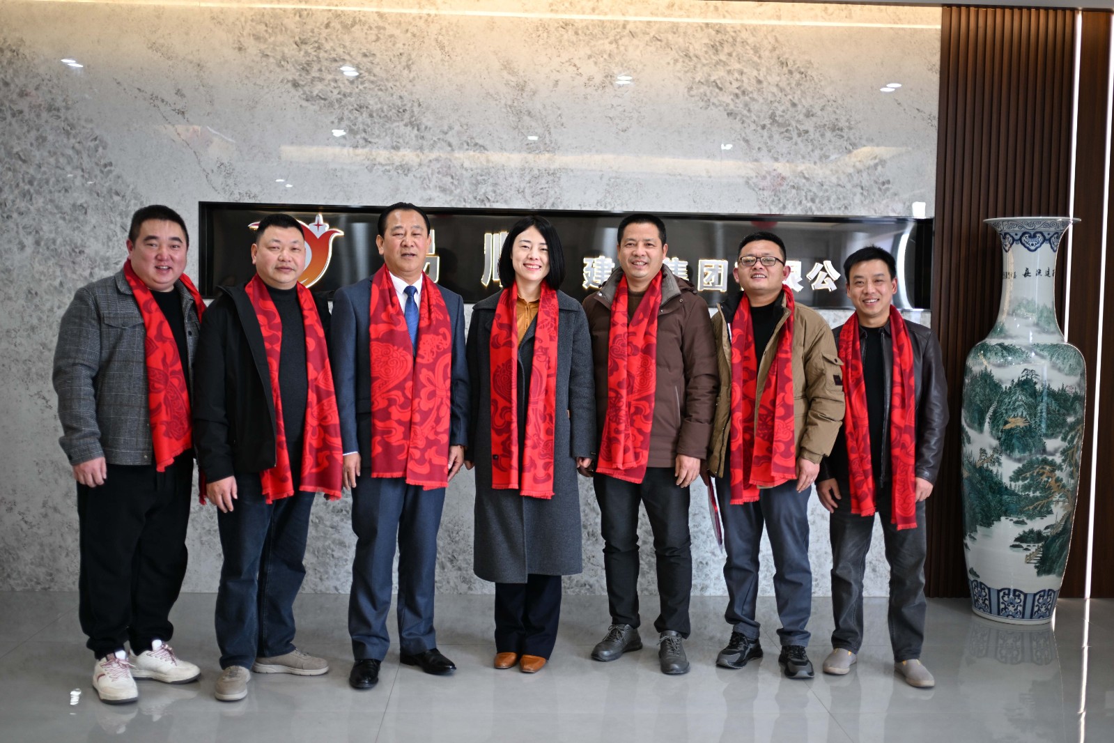 喜報(bào)！易順建工集團(tuán)有限公司李易順董事長連任松源街道商會第二屆會長